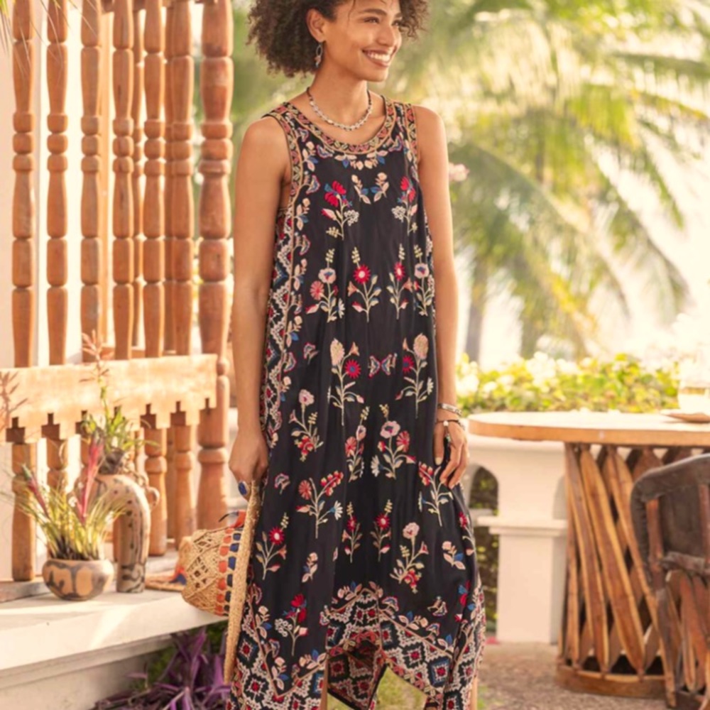 COPY - Tolani Akeeva Embroidered Dress!